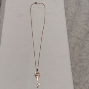 Delicate Rose Gold Key Pendant Necklace - Women Jewelry